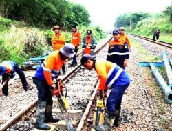 KAI Daop 2 Bandung Antisipasi Cuaca Ekstrem untuk Keselamatan dan Kenyamanan Perjalanan Kereta Api