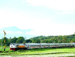 Melalui KA PSO, KAI Tidak Hanya Menyediakan Layanan Transportasi yang Terjangkau, Juga Mendukung Pertumbuhan Ekonomi Kerakyatan