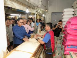Wamendagri Bima Arya Sugiarto, Melakukan Monitoring di Pasar Kosambi,