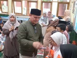 Penutupan Kegiatan Pesantren Ramadan di SDN 270 Gentra Masekdas, Ditutup dengan Membagikan Sedekah