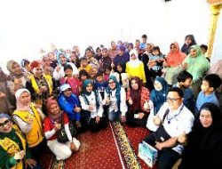 PKK Jawa Barat Serahkan Bantuan, Siapkan Trauma Healing