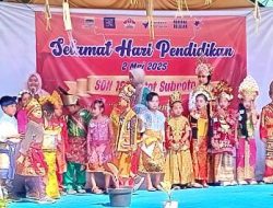 Gempita Memperingati Hardiknas Tahun 2025 di SDN 150 Gatot Subroto Bandung