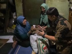 Nenek Ai Mimin dan Hodijah Terima Bantuan Lewat Program “Bandung Nyaah Ka Indung”