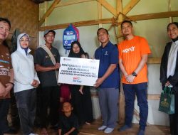 Menteri Wihaji Tinjau Keluarga Risiko Stunting di Garut, Pastikan Bantuan Tepat Sasaran