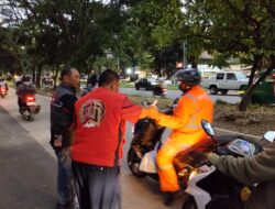 Puluhan Relawan dari Berbagai Komunitas Kemanusiaan Menggelar Aksi Sosial