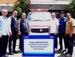 Wujudkan Kepedulian Sosial, BRI Serahkan Bantuan Ambulans untuk Yayasan Bandung Cinta Damai