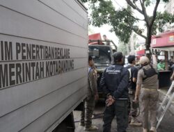 Pemkot Bandung Mulai Tertibkan PKL, Pedagang Ditawari Masuk E-Commerce