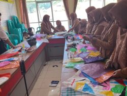 FIB Unpad Gandeng BIYA Project Berdayakan Warga Desa Cijambu Lewat Daur Ulang Plastik Bernilai Ekonomi