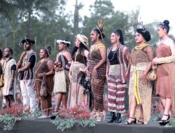 Mengembangkan Fashion Etnik dan Mengolah Bahan Alam Papua, Menjadi Produk Kreatif Warisan Masa Lalu, Menjadi Masa Depan Ekonomi Papua